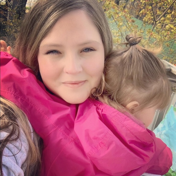 Meet your Posher, Michele - Picture 2 of 2